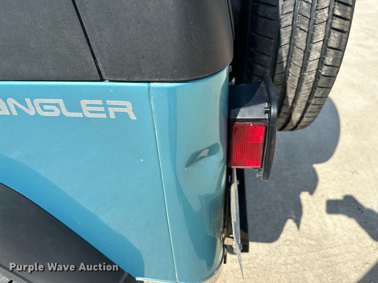 image for item KU9905 1995 Jeep Wrangler  SUV