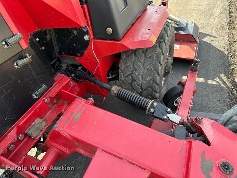 image for item KU9913 Toro Groundsmaster 580D  lawn mower