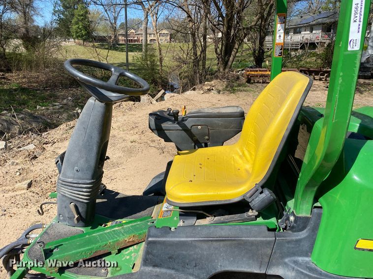 image for item KV9564 John Deere 2500B  reel mower