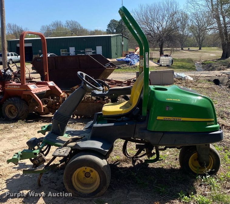 image for item KV9565 John Deere 2500B  reel mower