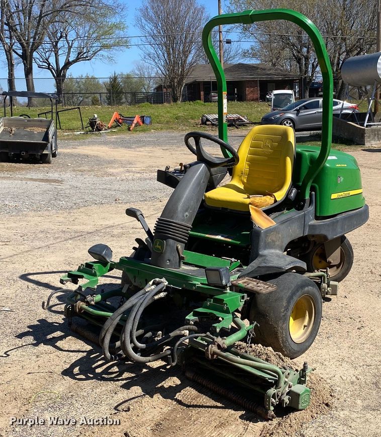 image for item KV9567 John Deere 2500B  reel mower