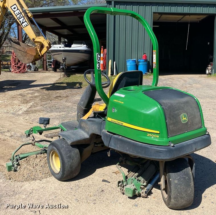 image for item KV9567 John Deere 2500B  reel mower