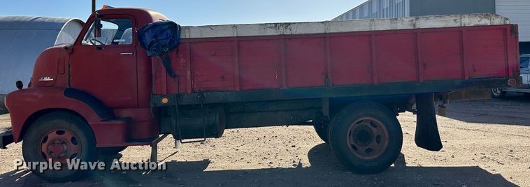 image for item KX9176 1949 GMC  grain truck