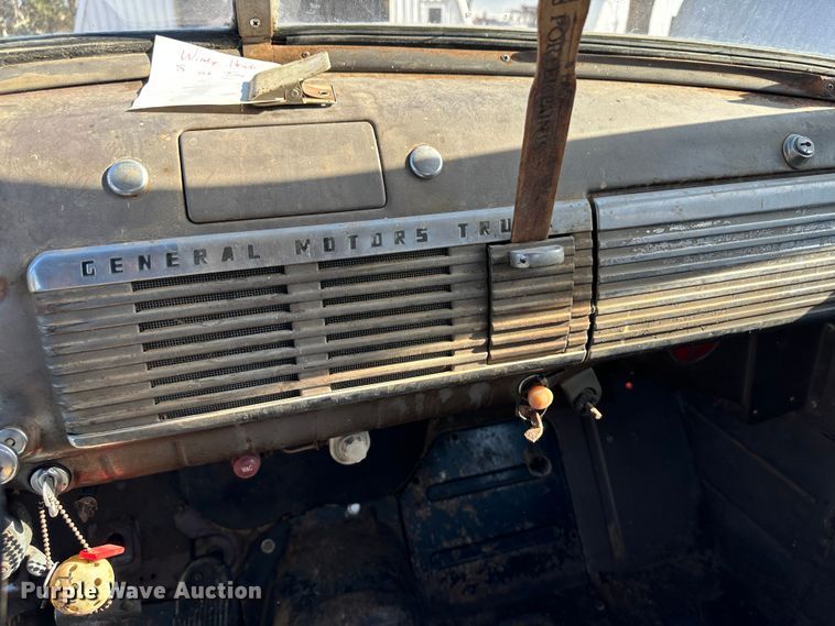 image for item KX9176 1949 GMC  grain truck