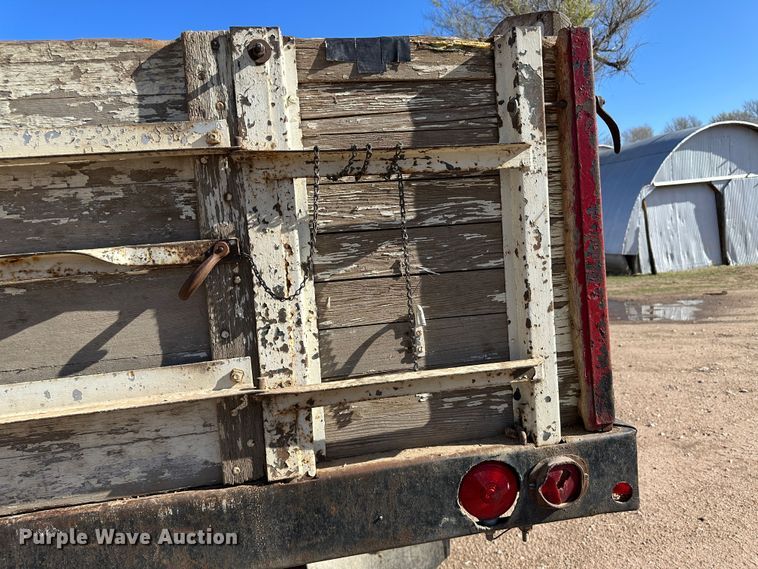 image for item KX9176 1949 GMC  grain truck