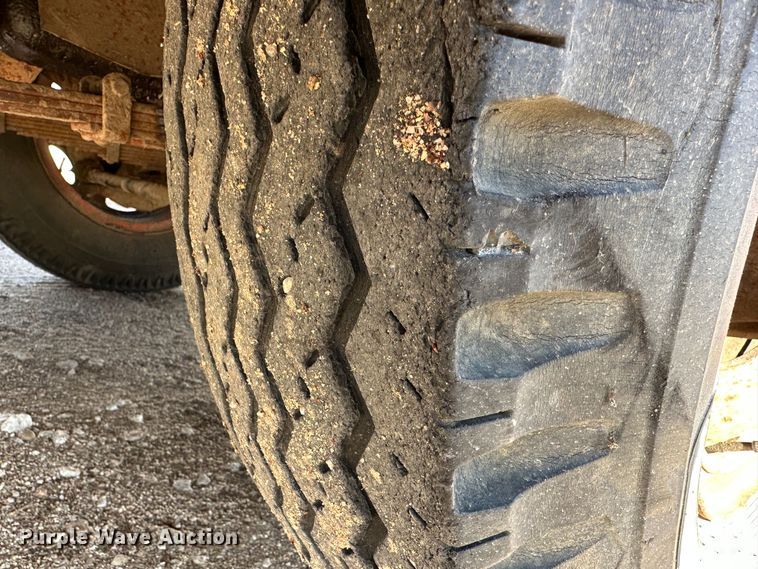 image for item KX9176 1949 GMC  grain truck