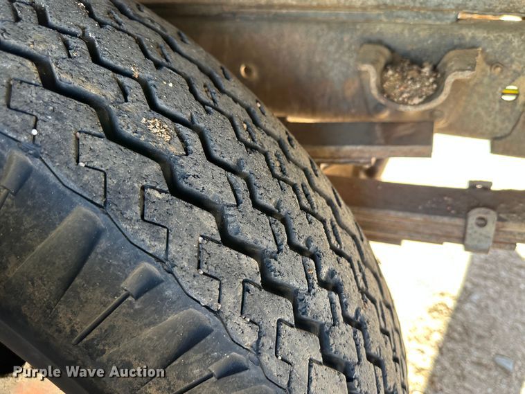 image for item KX9176 1949 GMC  grain truck