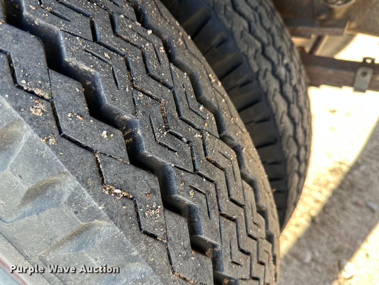 image for item KX9176 1949 GMC  grain truck