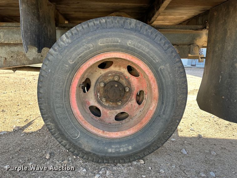 image for item KX9176 1949 GMC  grain truck