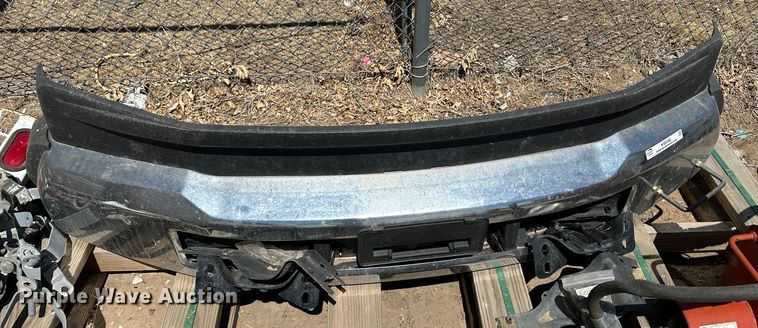 image for item KX9180 2021 Ford F350 front bumper