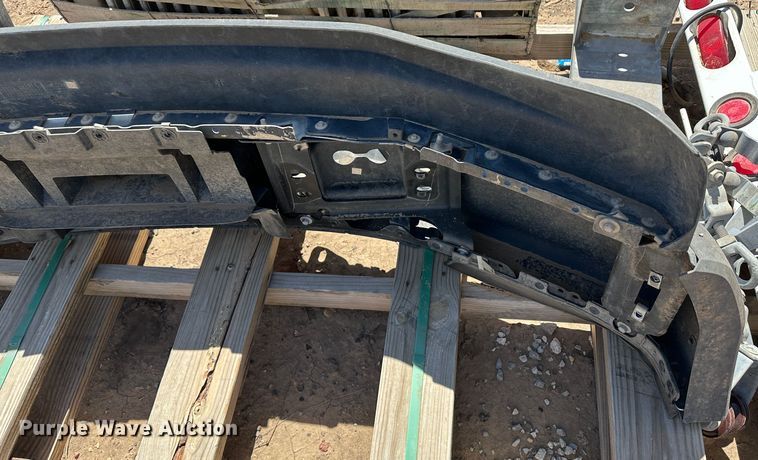 image for item KX9180 2021 Ford F350 front bumper