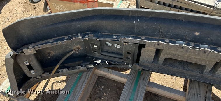 image for item KX9180 2021 Ford F350 front bumper