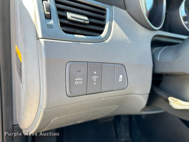 image for item KX9184 2013 Hyundai Elantra