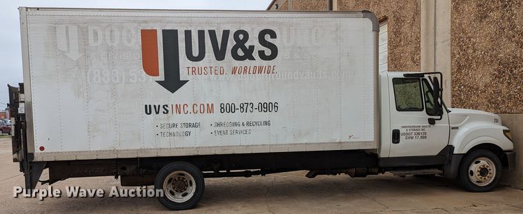 image for item LF9691 2015 International TerraStar  box truck