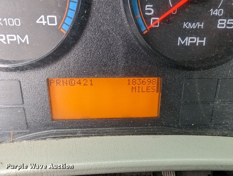 image for item LF9691 2015 International TerraStar  box truck