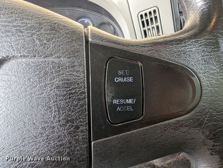 image for item LF9691 2015 International TerraStar  box truck