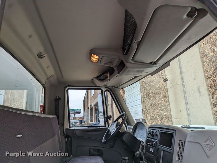 image for item LF9691 2015 International TerraStar  box truck