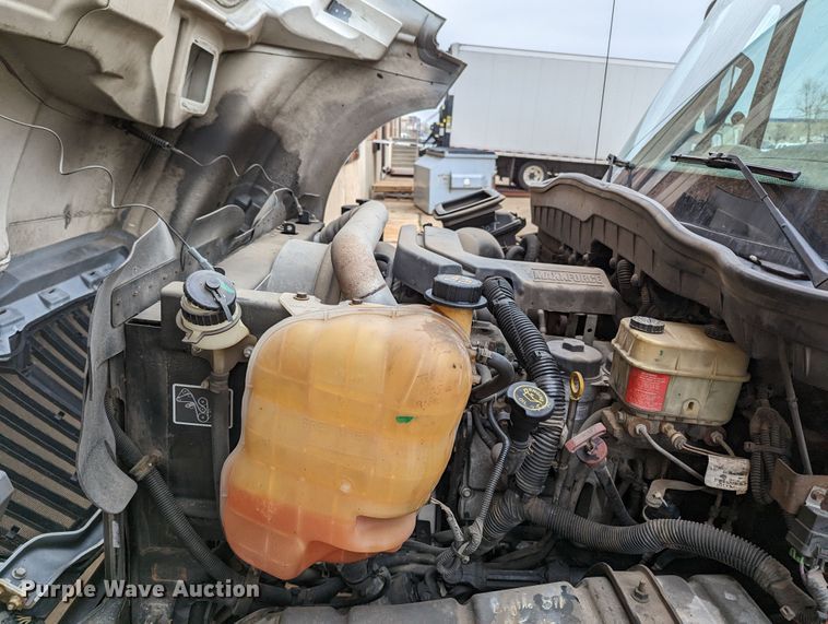 image for item LF9691 2015 International TerraStar  box truck