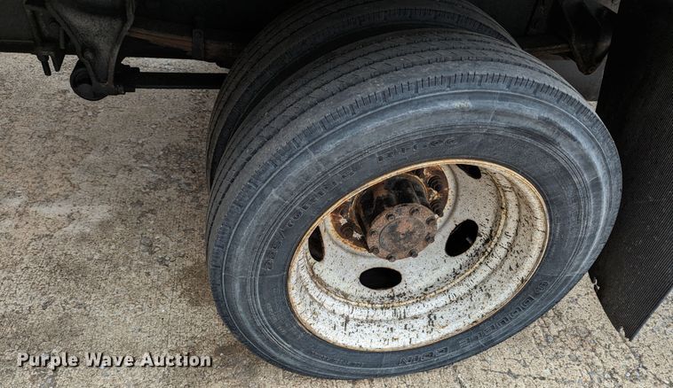 image for item LF9691 2015 International TerraStar  box truck