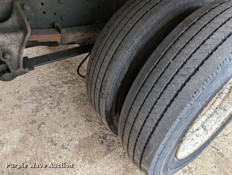 image for item LF9691 2015 International TerraStar  box truck