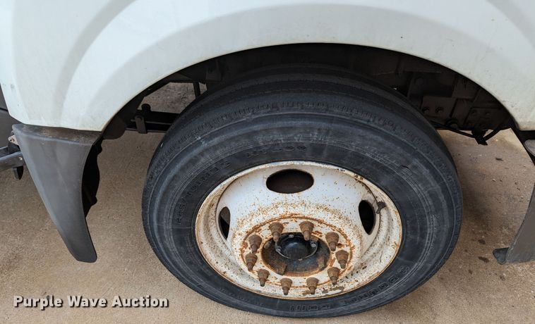 image for item LF9691 2015 International TerraStar  box truck