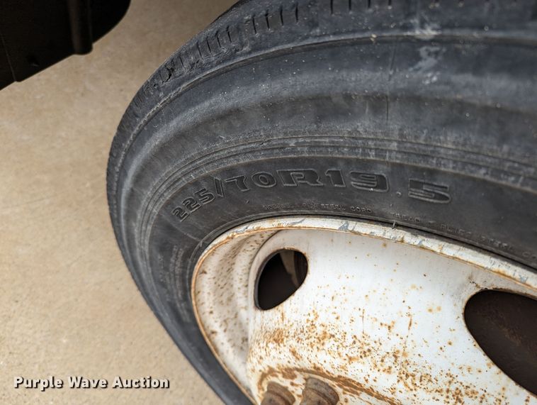 image for item LF9691 2015 International TerraStar  box truck