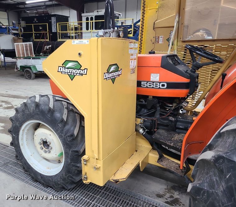 image for item LH9939 1997 AGCO Allis 5680  MFWD tractor