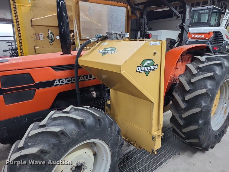 image for item LH9939 1997 AGCO Allis 5680  MFWD tractor