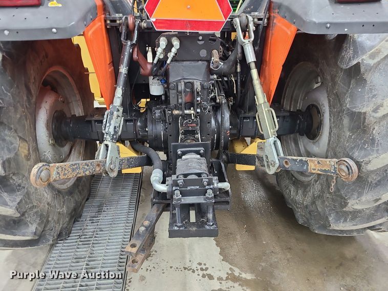 image for item LH9939 1997 AGCO Allis 5680  MFWD tractor