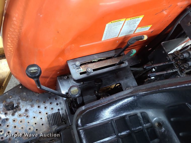 image for item LH9939 1997 AGCO Allis 5680  MFWD tractor