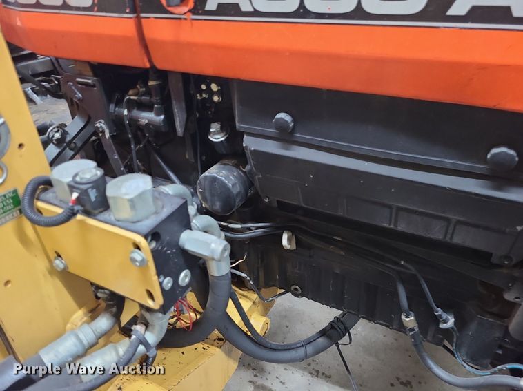 image for item LH9939 1997 AGCO Allis 5680  MFWD tractor