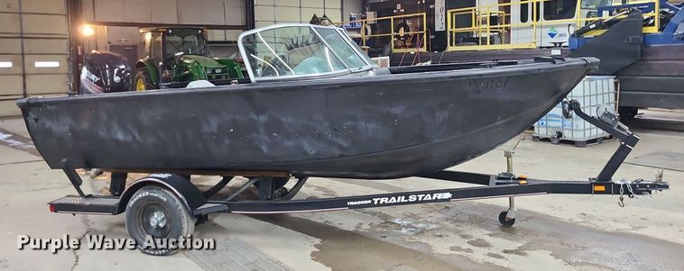 image for item LH9940 2010 Lowe FM175D  boat
