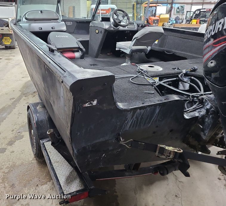 image for item LH9940 2010 Lowe FM175D  boat