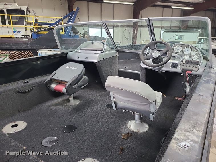 image for item LH9940 2010 Lowe FM175D  boat