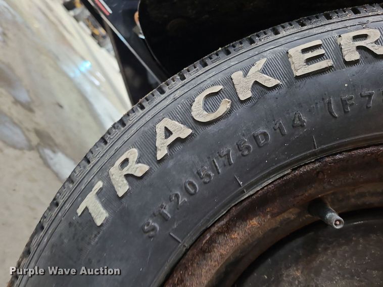 image for item LH9940 2010 Lowe FM175D  boat