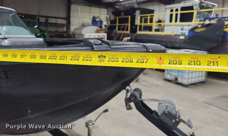 image for item LH9940 2010 Lowe FM175D  boat