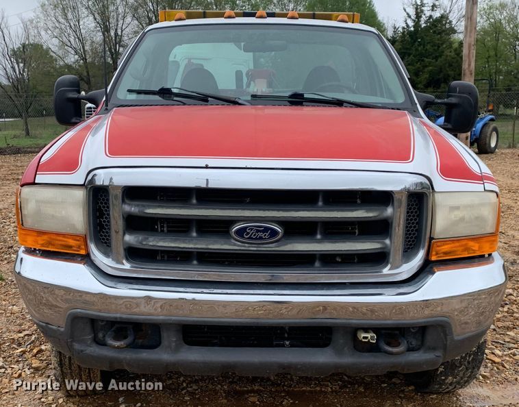 image for item LI9164 2001 Ford F450 Super Duty  tow truck