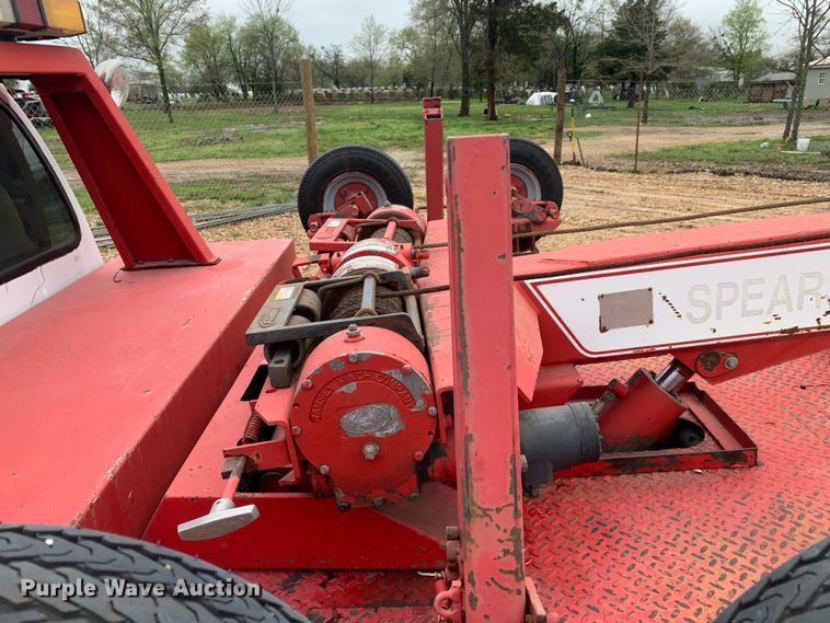 image for item LI9164 2001 Ford F450 Super Duty  tow truck