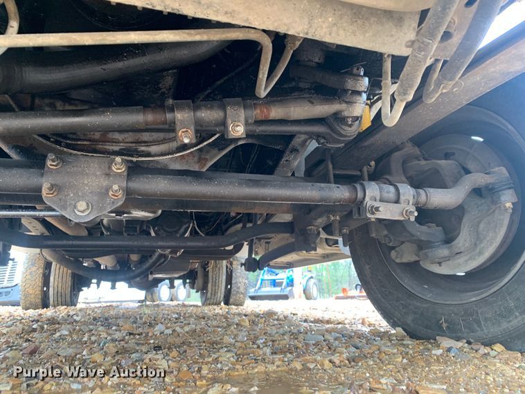 image for item LI9164 2001 Ford F450 Super Duty  tow truck