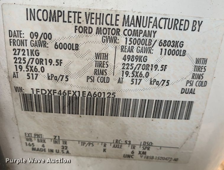 image for item LI9164 2001 Ford F450 Super Duty  tow truck