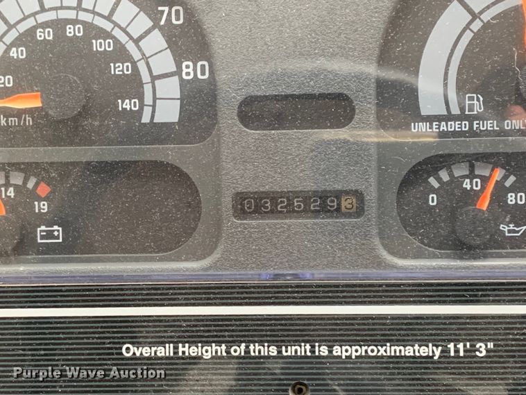 image for item LI9246 1994 Chevrolet Pursuit  RV