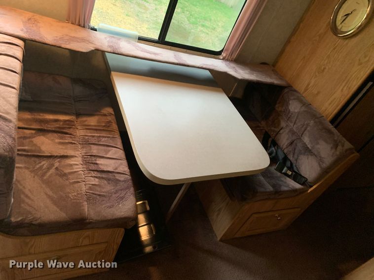 image for item LI9246 1994 Chevrolet Pursuit  RV