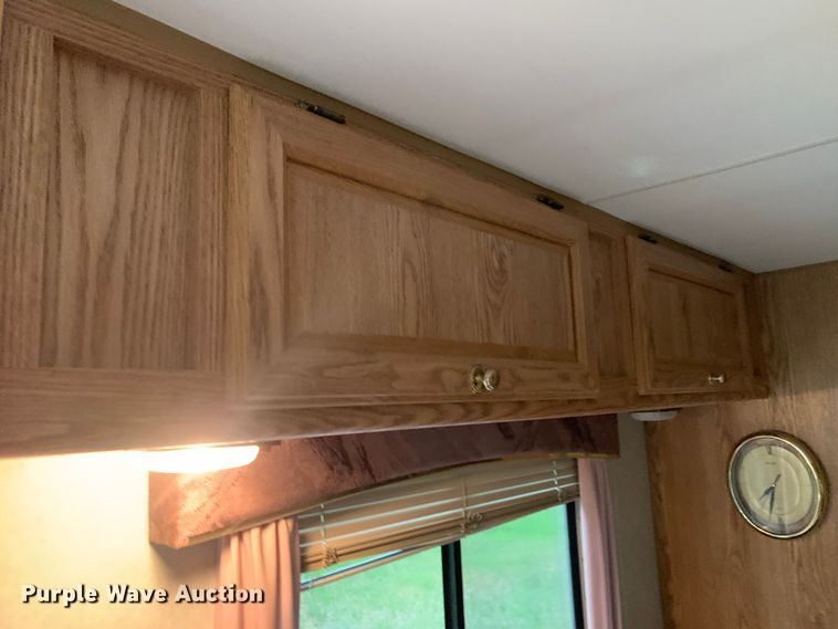 image for item LI9246 1994 Chevrolet Pursuit  RV