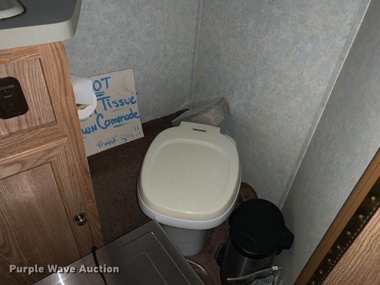 image for item LI9246 1994 Chevrolet Pursuit  RV