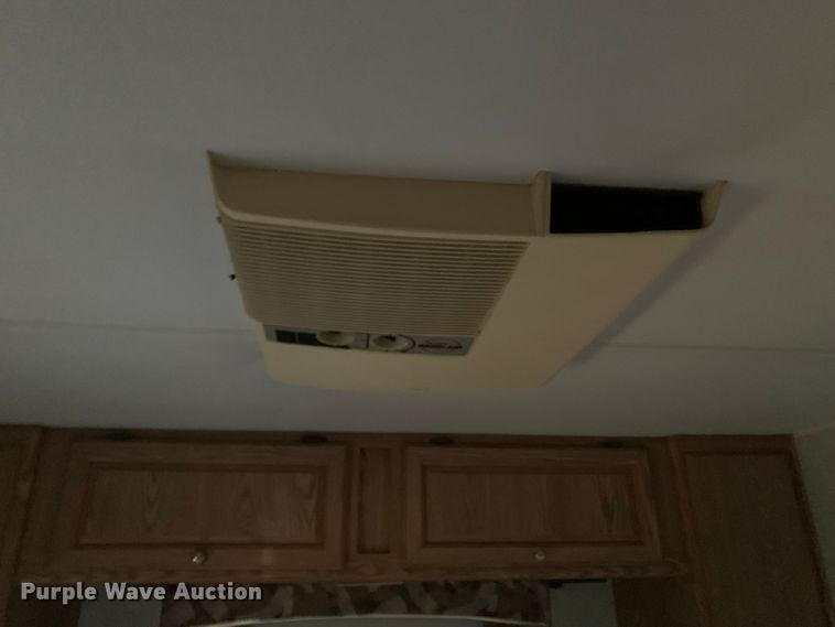 image for item LI9246 1994 Chevrolet Pursuit  RV