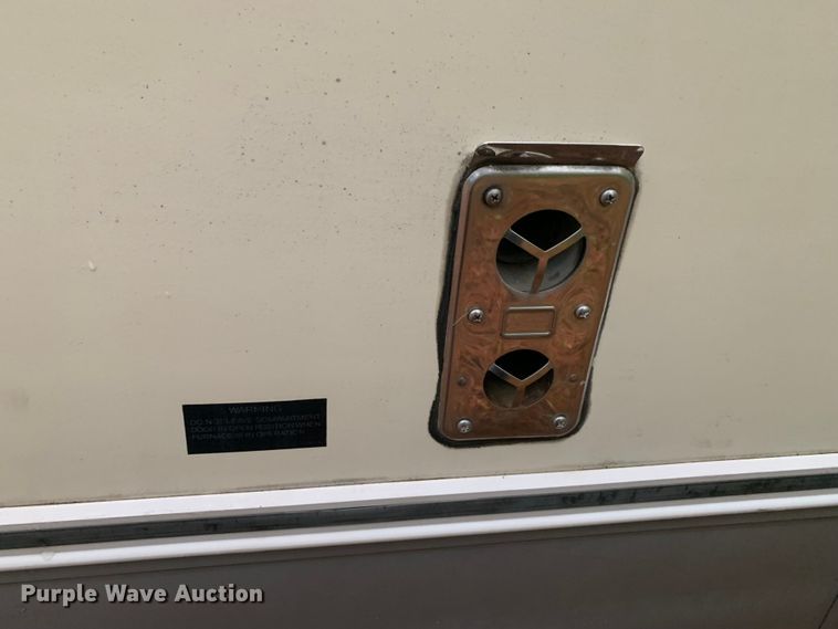 image for item LI9246 1994 Chevrolet Pursuit  RV