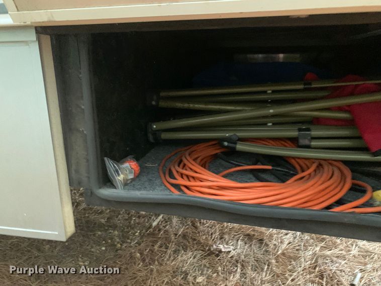 image for item LI9246 1994 Chevrolet Pursuit  RV