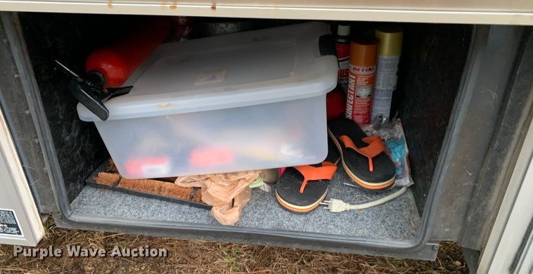 image for item LI9246 1994 Chevrolet Pursuit  RV