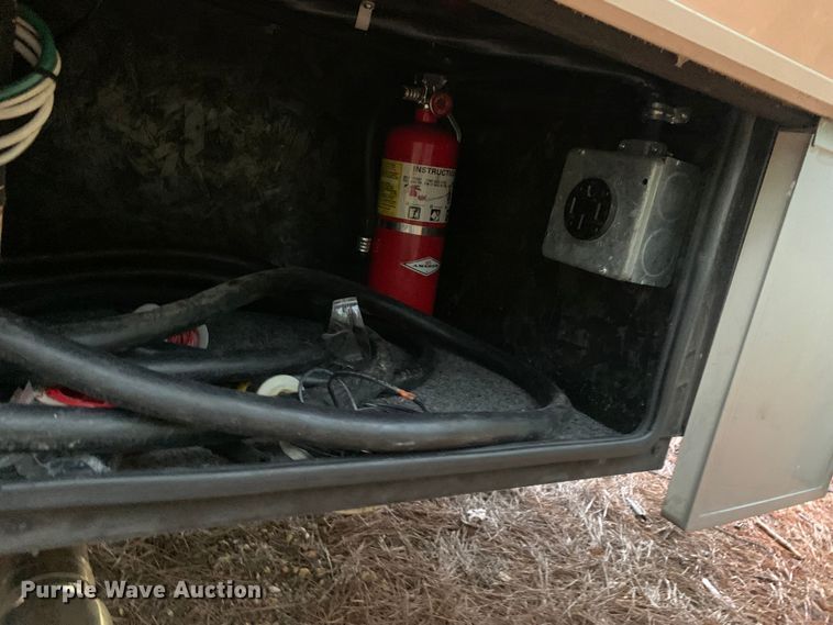 image for item LI9246 1994 Chevrolet Pursuit  RV