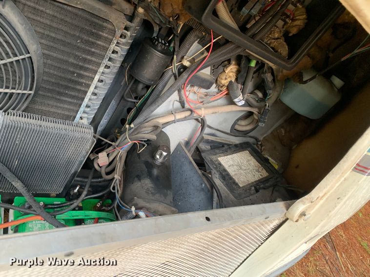 image for item LI9246 1994 Chevrolet Pursuit  RV